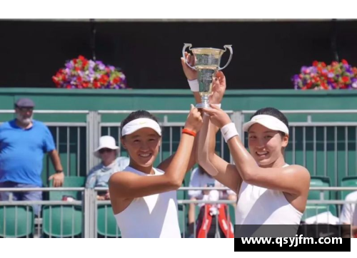 AG旗舰厅厉害了,余杭小“李娜”问鼎温网青少年女双冠军 - 副本